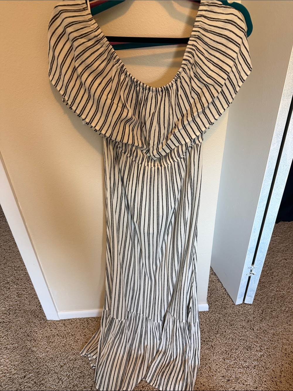 Billabong Cream and Black Striped Off-Shoulder Maxi Dress